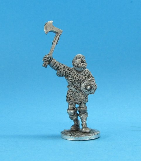 Mercenary Axeman with buckler #3 19318c - Click Image to Close