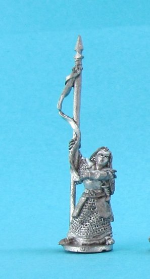 DI314A High Elf Heavy Infantry pike raised - Click Image to Close