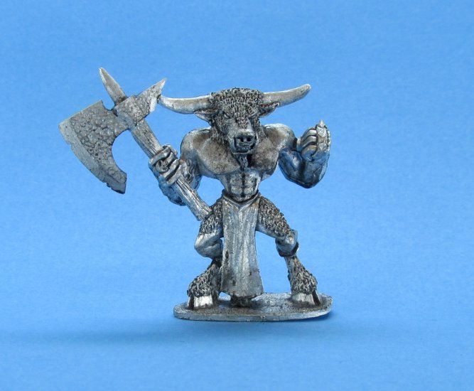 3602 Minotaur with Axe - Click Image to Close